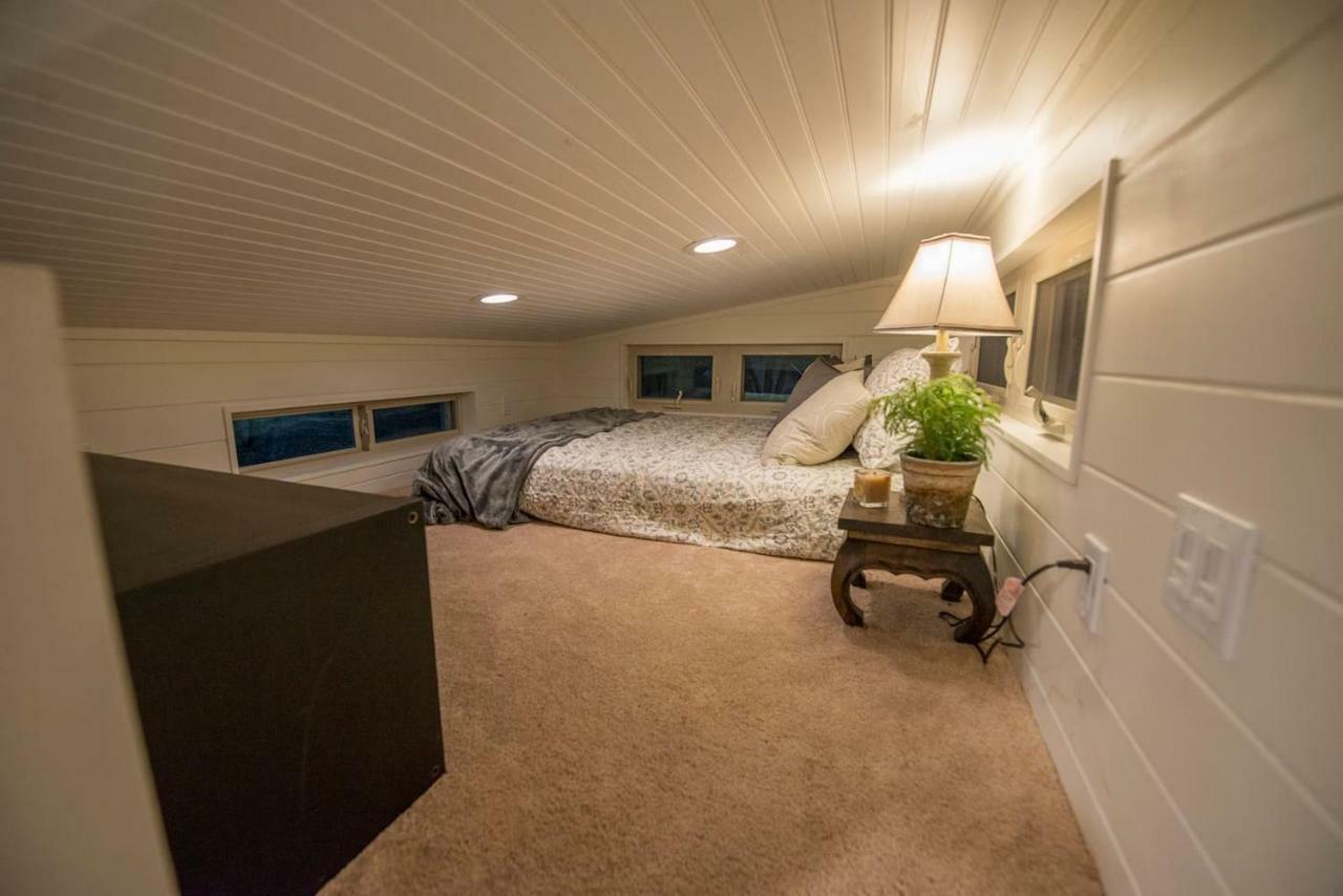 Elegant Tiny House in WacoâNear Magnolia Exterior foto