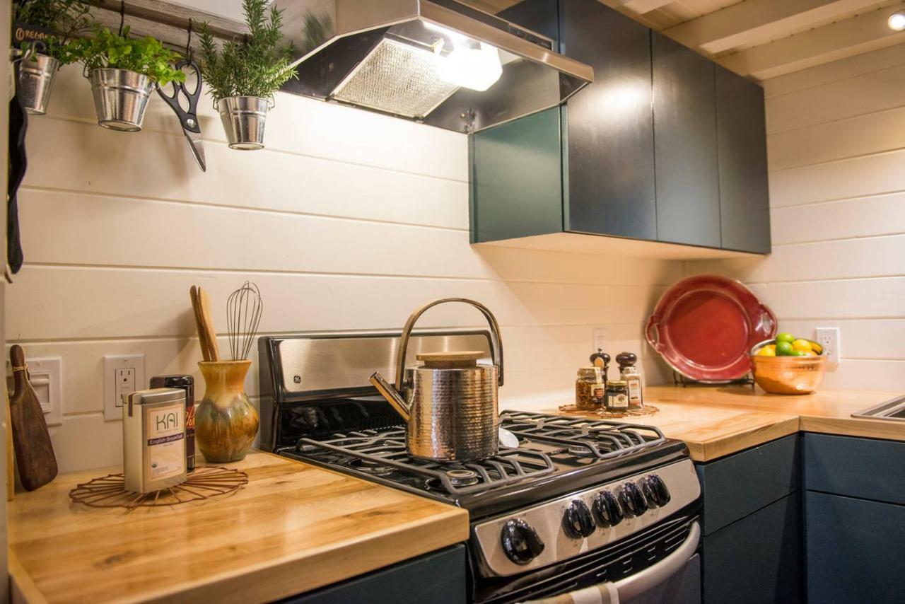 Elegant Tiny House in WacoâNear Magnolia Exterior foto